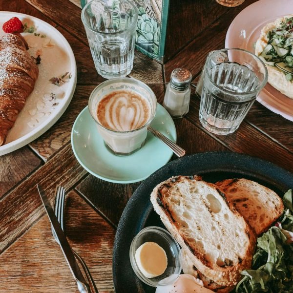 Comment organiser un brunch vegan complet ?