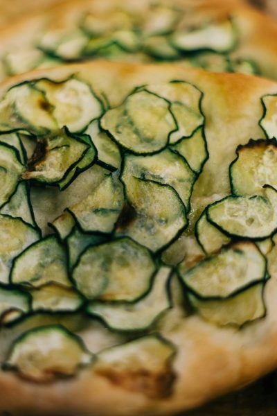 Tarte courgette pâte feuilletée : recette vegan facile